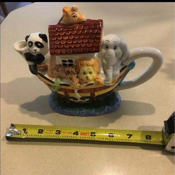 Williams Sonoma Other - Noah’s Ark collectible Teapot